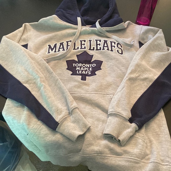 NHL Size Medium Toronto Maple Leaf Hoodie - Picture 2 of 7